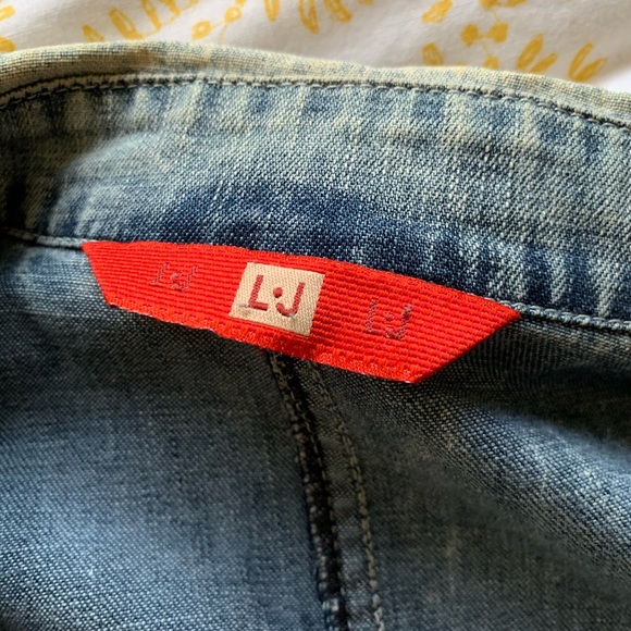 Woman’s Liu Jo denim jacket - Picture 3 of 4